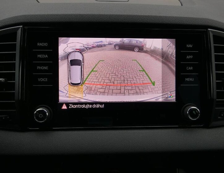 Škoda Karoq SUV 1,5 l 110 kw