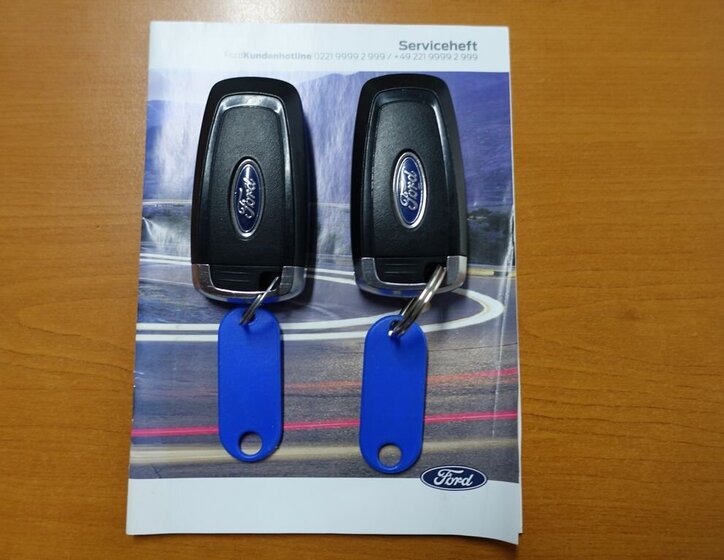 Ford S-MAX MPV 2,0 l 110 kw