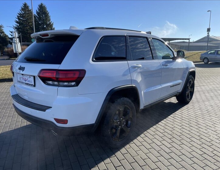 Jeep Grand Cherokee 4