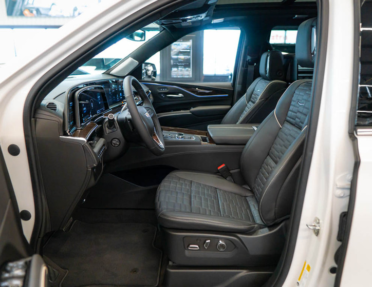 Cadillac Escalade 17