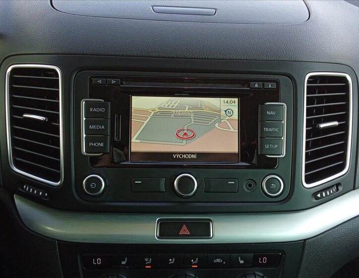 Volkswagen Sharan MPV 2,0 l 103 kw