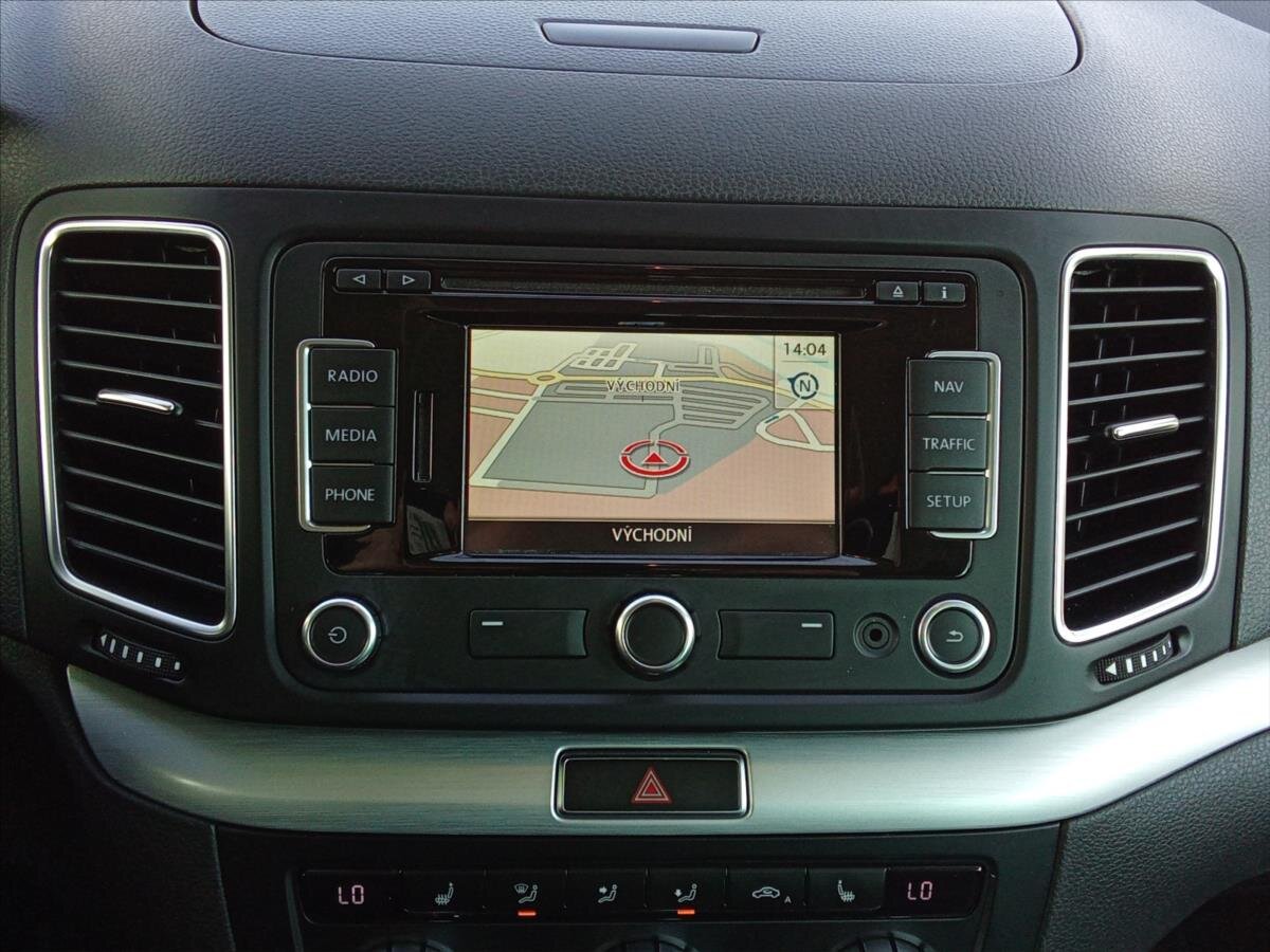 Volkswagen Sharan MPV 2,0 l 103 kw