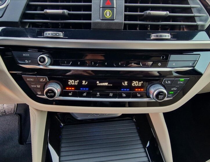 BMW X4 SUV / Terénní 3,0 l 210 kw