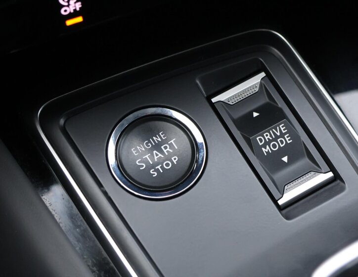 Peugeot 508 Liftback 1,6 l 133 kw