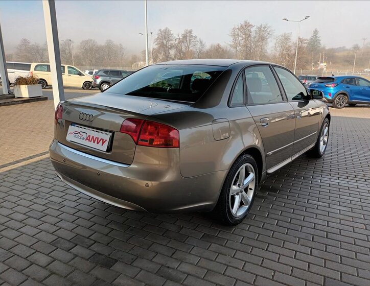 Audi A4 Sedan / Limuzína 1,9 l 85 kw