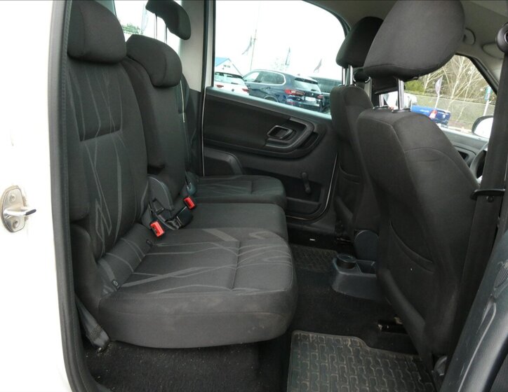 Škoda Roomster MPV 1,6 l 77 kw