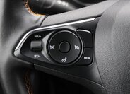 Opel Crossland X SUV 1,2 l 81 kw