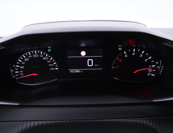 Peugeot 2008 SUV 1,2 l 74 kw