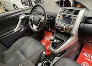 Toyota Verso Kombi 2,0 l 93 kw