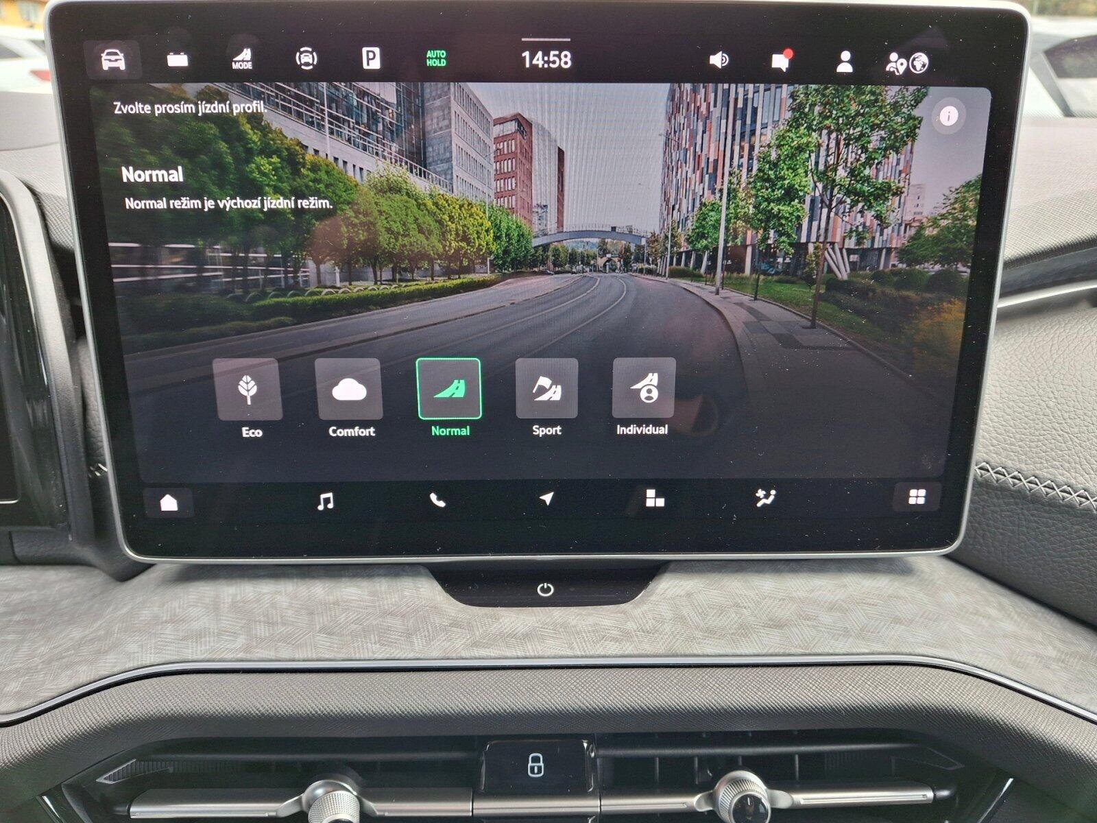 Škoda Kodiaq SUV / Terénní 1,5 l 150 kw