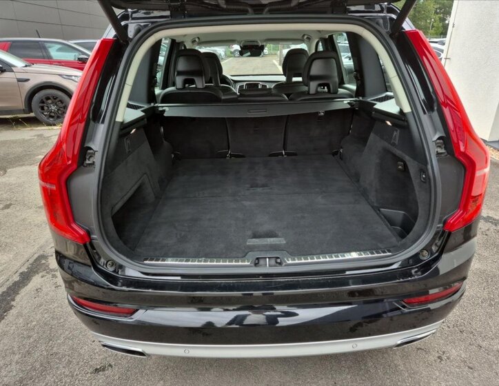 Volvo XC90 SUV / Terénní 2,0 l 173 kw