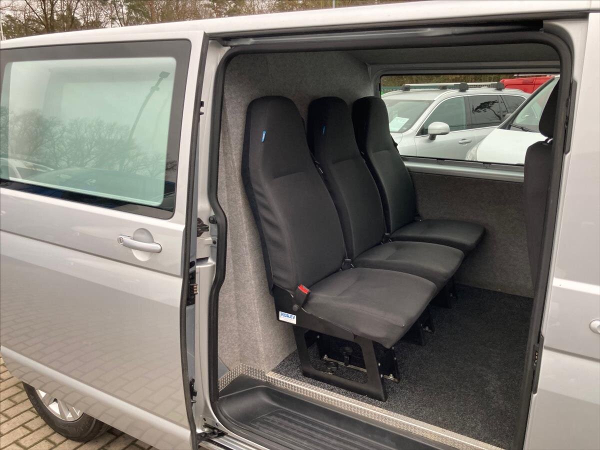 Volkswagen Transporter Kombi 2,0 l 110 kw