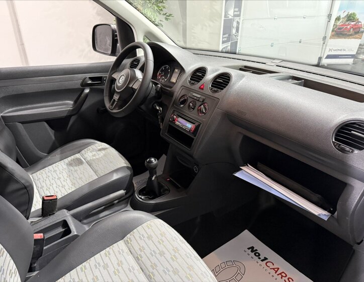 Volkswagen Caddy Skříň 1,6 l 75 kw