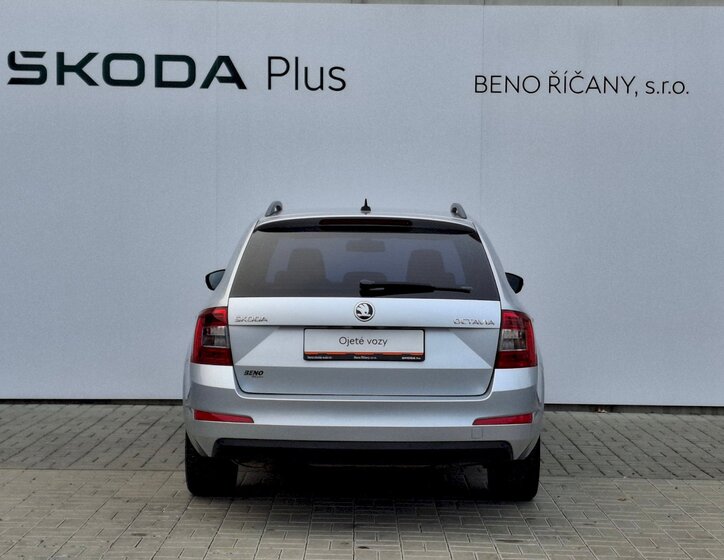 Škoda Octavia Kombi 2,0 l 110 kw