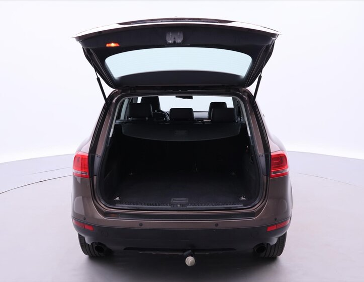 Volkswagen Touareg SUV / Terénní 3,0 l 180 kw