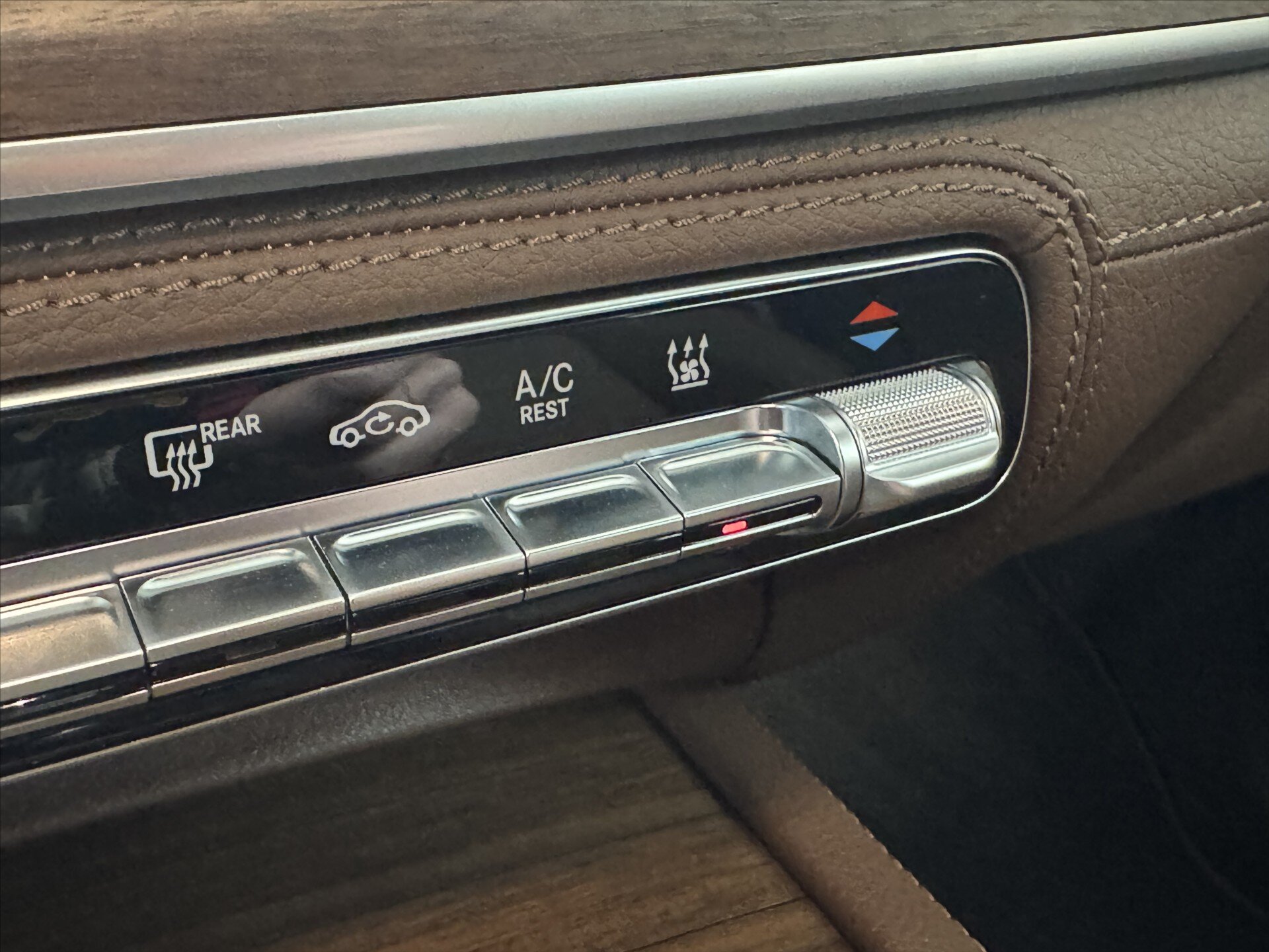 Mercedes-Benz GLS SUV / Terénní 3,0 l 270 kw