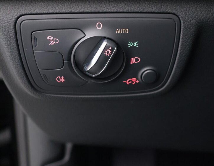 Audi A6 Kombi 2,0 l 140 kw