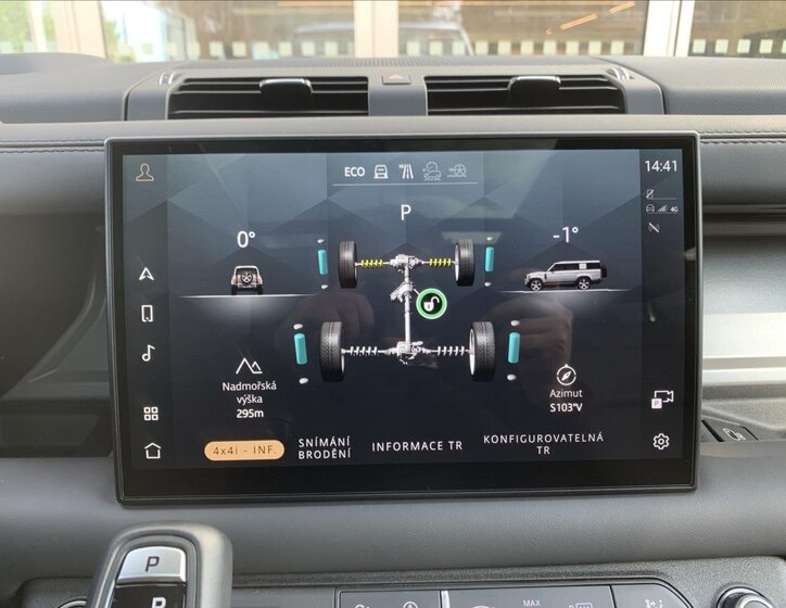 Land Rover Defender SUV 3,0 l 221 kw