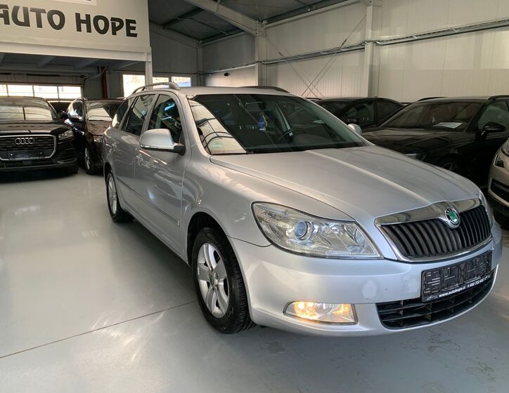 Škoda Octavia 1