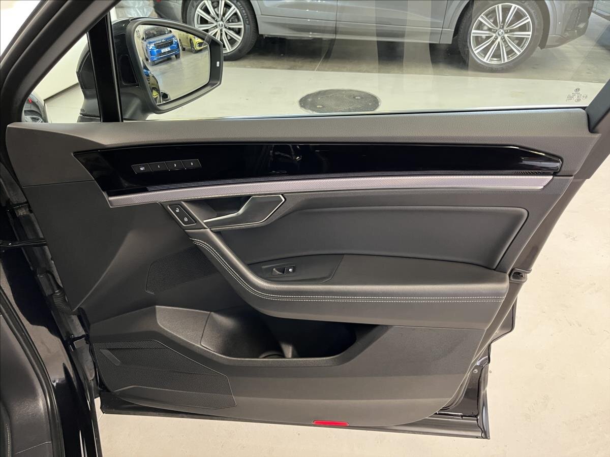 Volkswagen Touareg SUV 3,0 l 210 kw