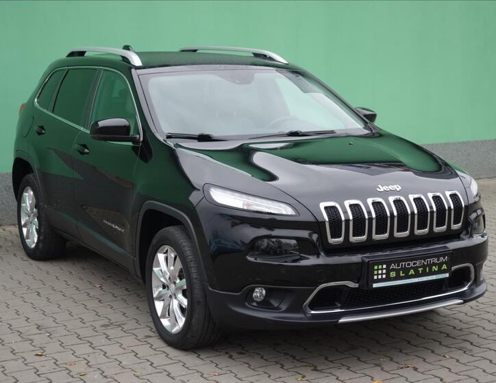 Jeep Cherokee 12