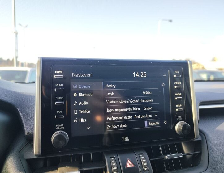 Toyota RAV4 SUV / Terénní 2,5 l 163 kw