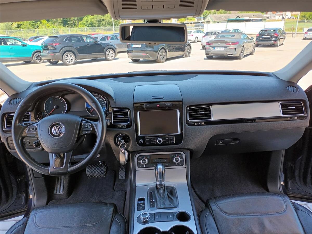 Volkswagen Touareg SUV / Terénní 3,0 l 176 kw