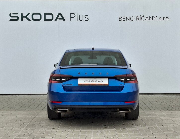 Škoda Superb 18