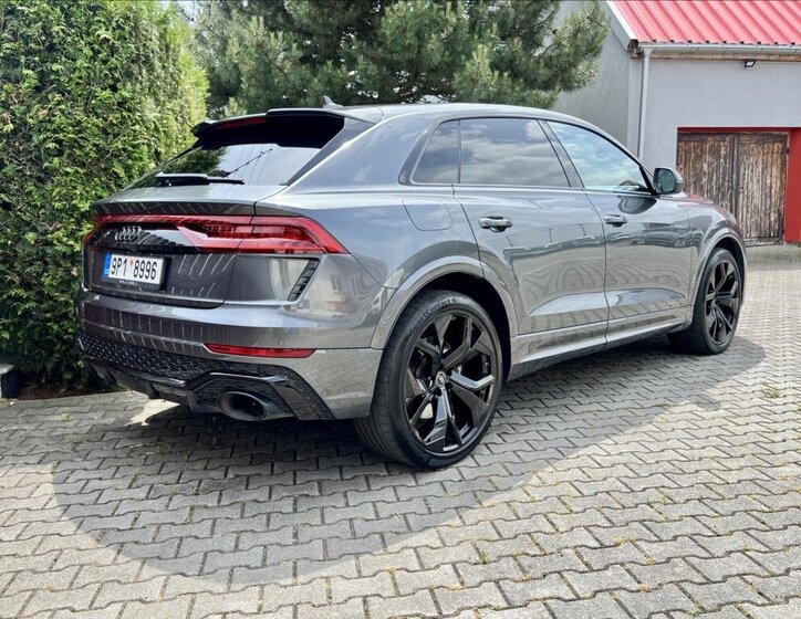 Audi RS Q8 SUV / Terénní 4,0 l 441 kw