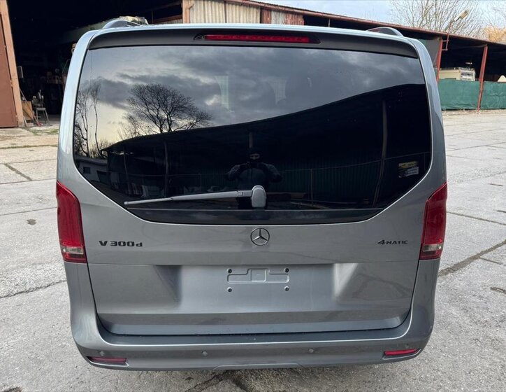 Mercedes-Benz Třídy V 7