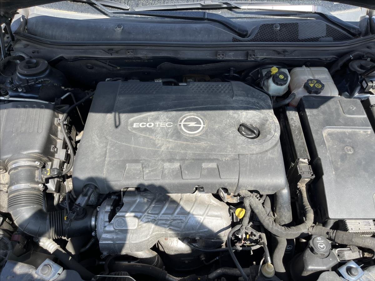 Opel Insignia Kombi 2,0 l 118 kw