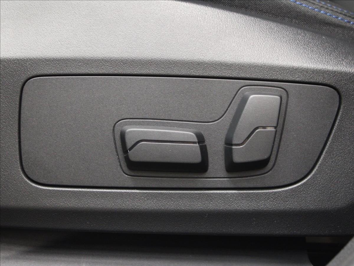 BMW X1 SUV / Terénní 2,0 l 145 kw