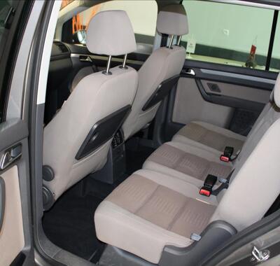 Volkswagen Touran 14