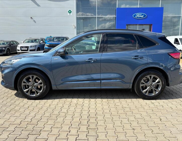 Ford Kuga SUV / Terénní 2,0 l 88 kw