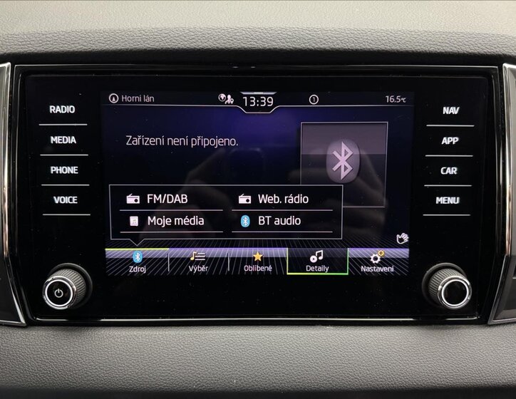 Škoda Karoq SUV 1,5 l 110 kw