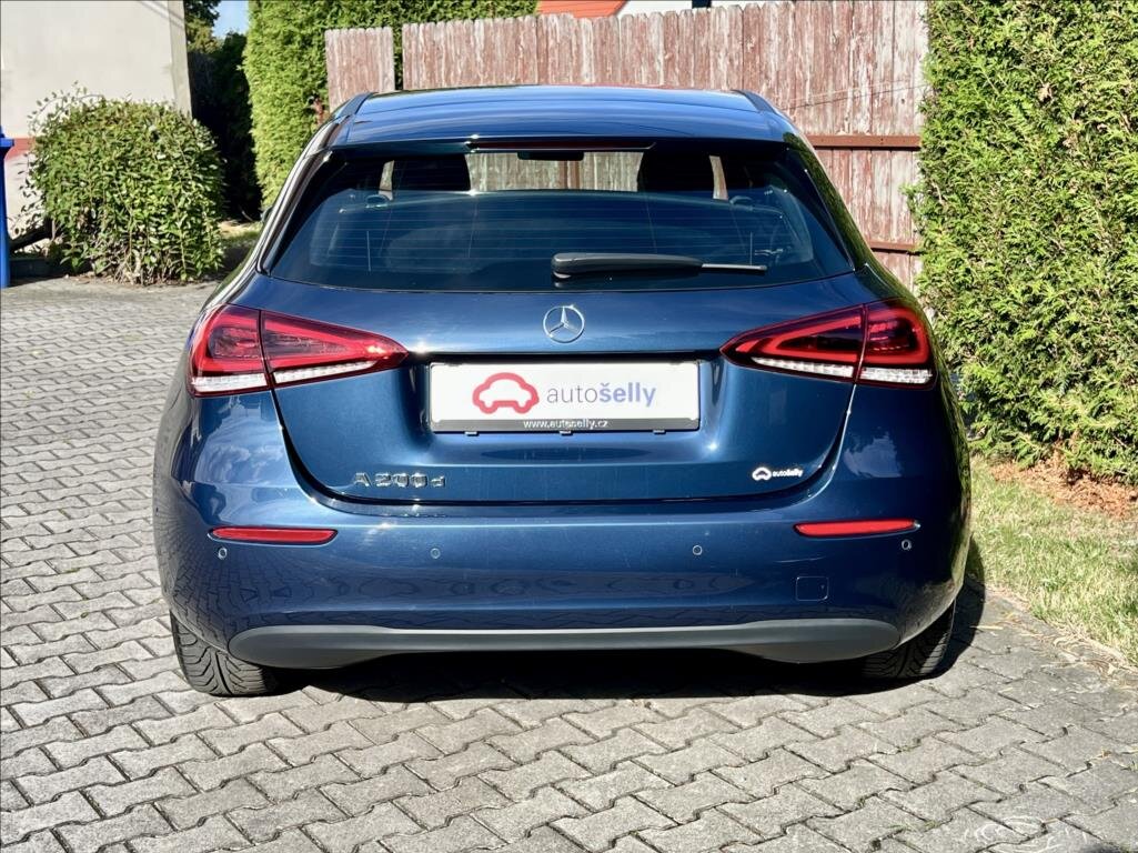 Mercedes-Benz Třídy A Hatchback 2,0 l 110 kw