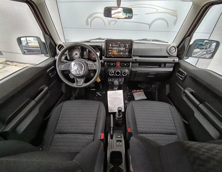 Suzuki Jimny SUV 1,5 l 75 kw