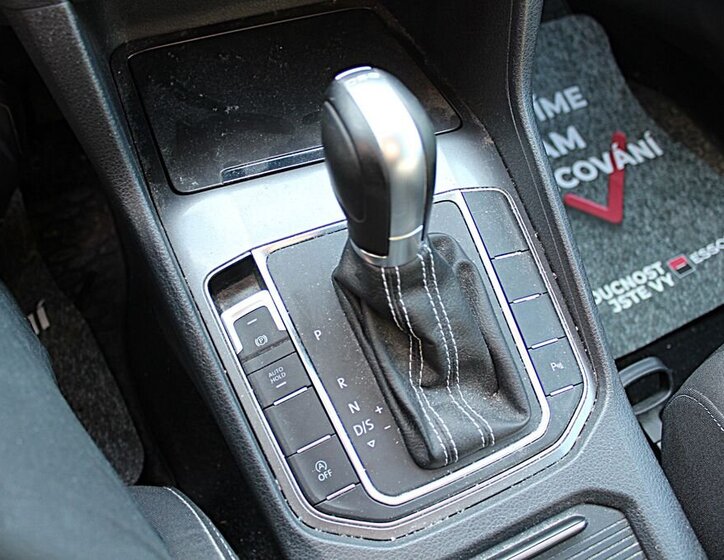 Volkswagen Golf Sportsvan Kombi 1,2 l 81 kw