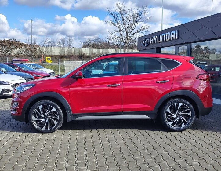 Hyundai Tucson SUV 2,0 l 136 kw