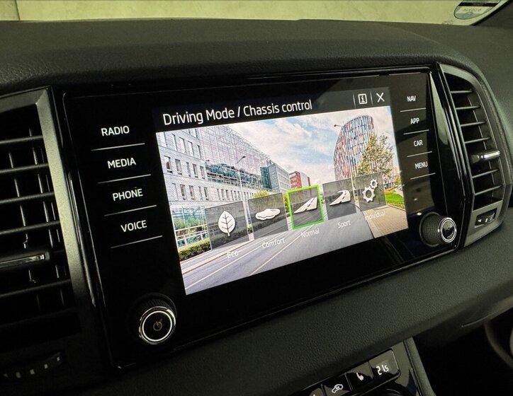 Škoda Karoq SUV / Terénní 2,0 l 110 kw