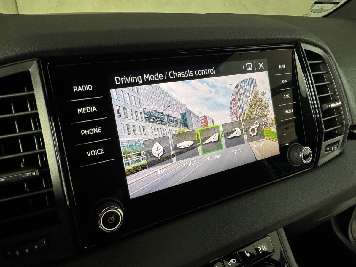 Škoda Karoq SUV / Terénní 2,0 l 110 kw