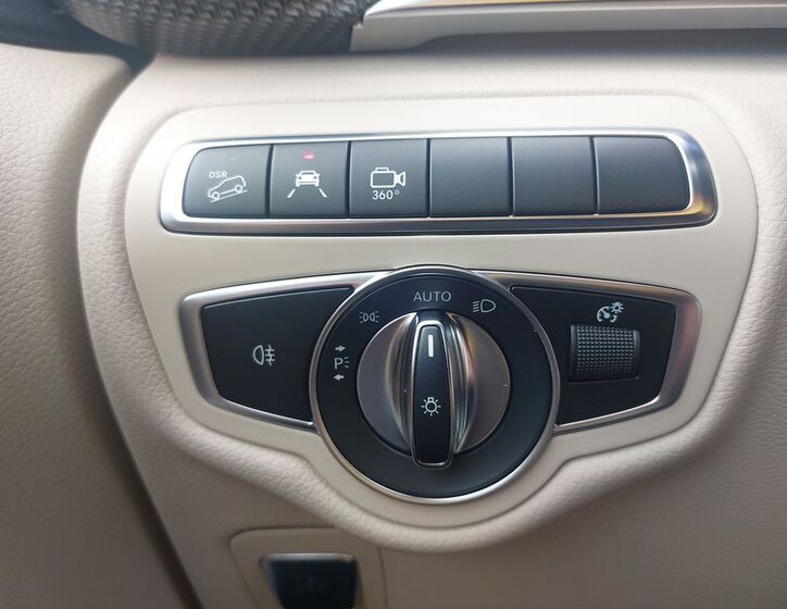 Mercedes-Benz Třídy V 21