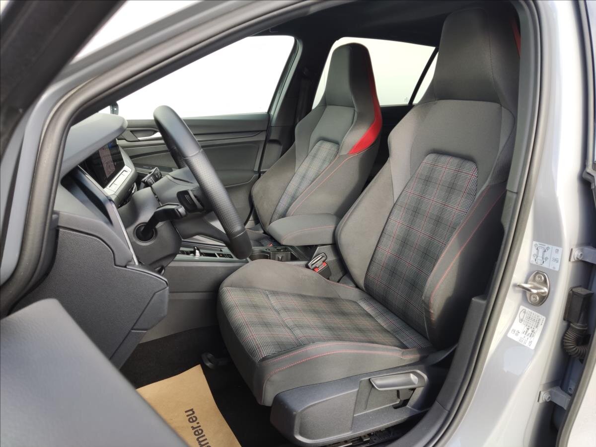 Volkswagen Golf Hatchback 2,0 l 180 kw