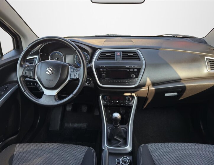 Suzuki SX4 S-Cross SUV / Terénní 1,6 l 88 kw