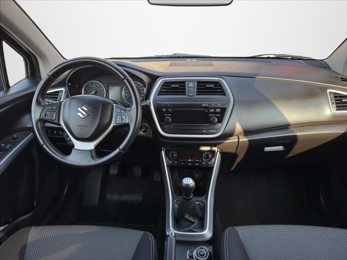 Suzuki SX4 S-Cross SUV / Terénní 1,6 l 88 kw