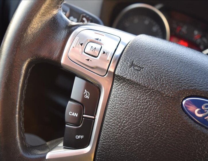 Ford S-MAX MPV 2,0 l 107 kw