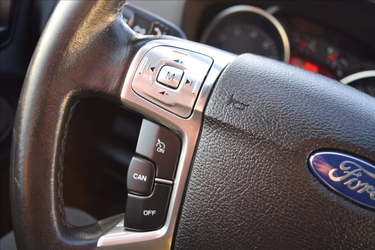 Ford S-MAX MPV 2,0 l 107 kw