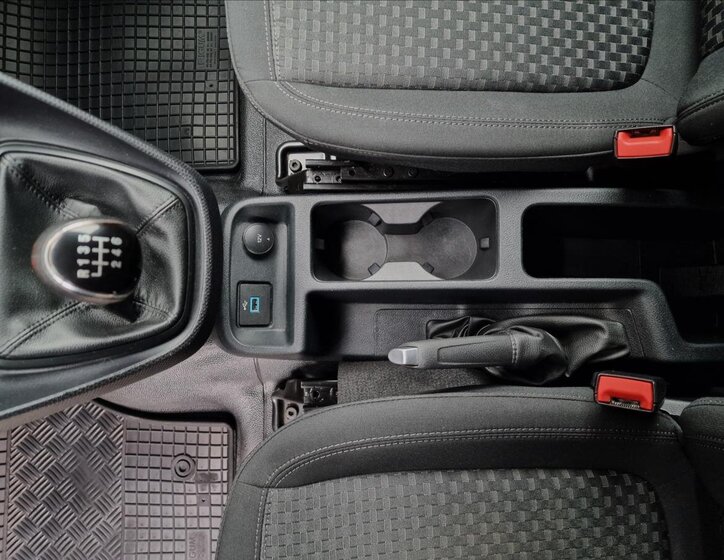 Ford Transit Connect Skříň 1,5 l 74 kw