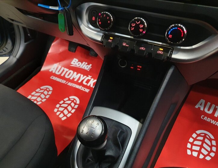 KIA Rio Hatchback 1,2 l 61 kw