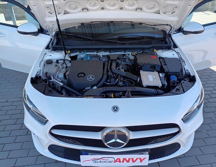 Mercedes-Benz Třídy A Hatchback 1,3 l 80 kw